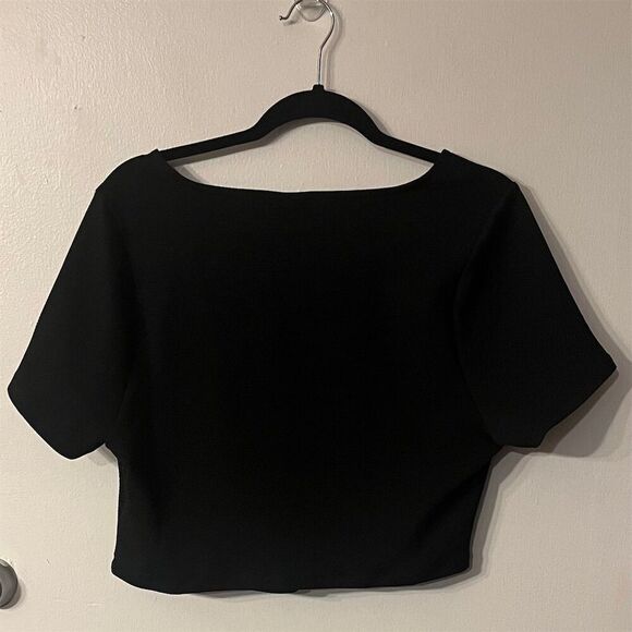 Torrid Plus Sz 0 Black Textured Skater V Neck Short Sleeve Stretch Top Sz L NWT - Picture 3 of 9